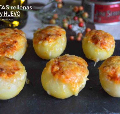 Christmas canapé: little potatoes stuffed with tuna and egg